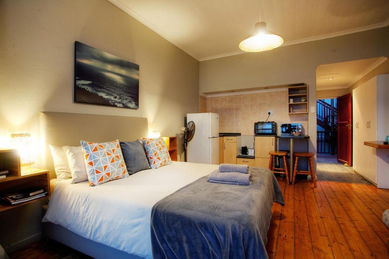 Mitford-On-Sea Aparthotel Морганс Бей Екстериор снимка